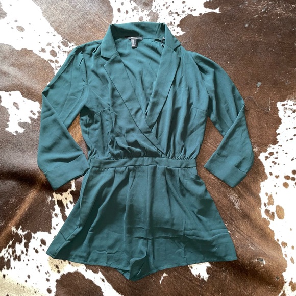 Forever 21 romper - Picture 1 of 2